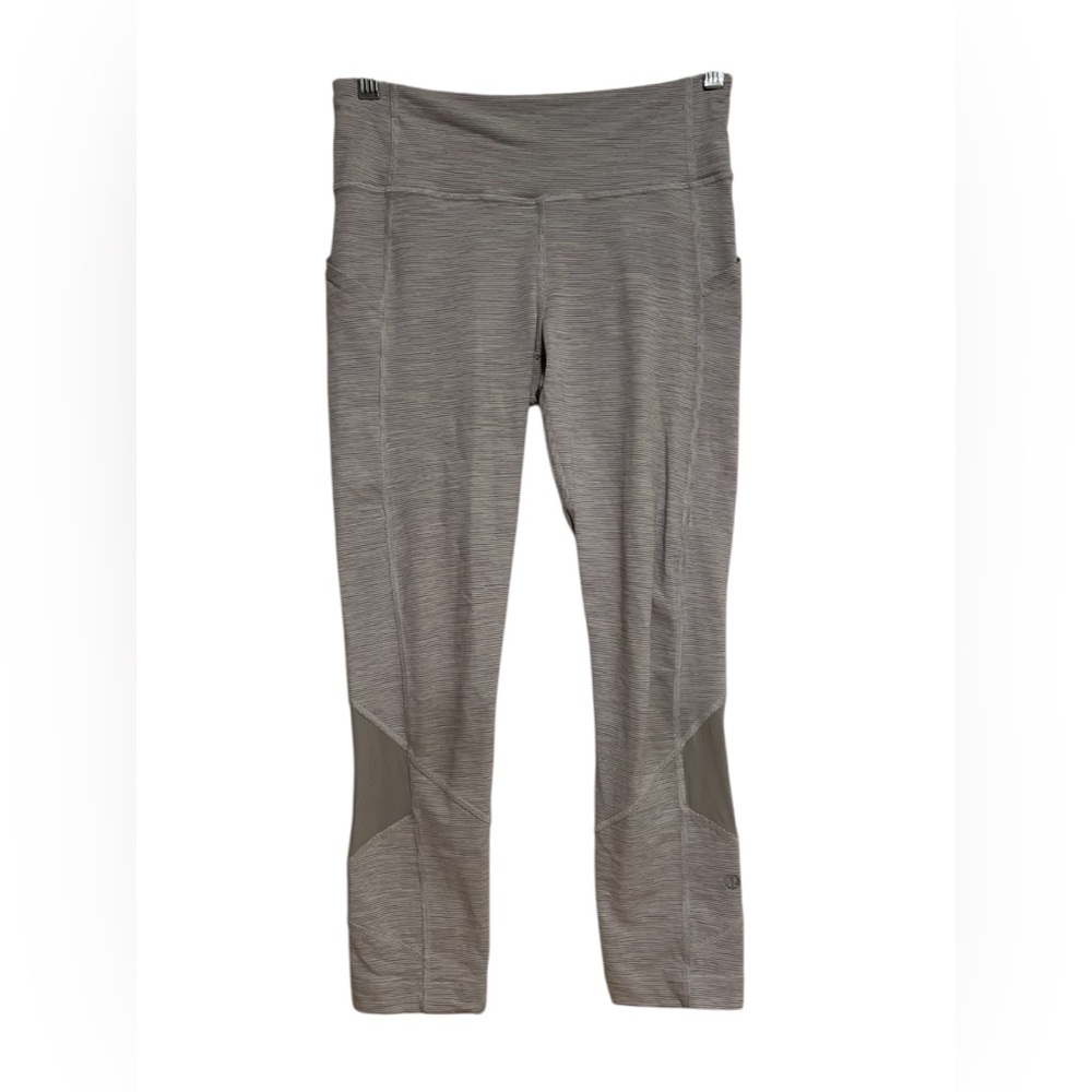 Lululemon Grey/White Striped Leggings - size 4